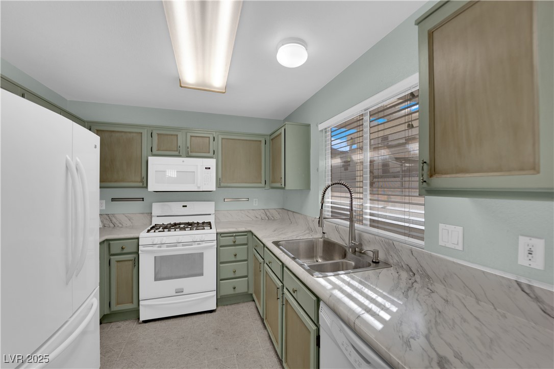 429 Nancy Drive Property Photo 12