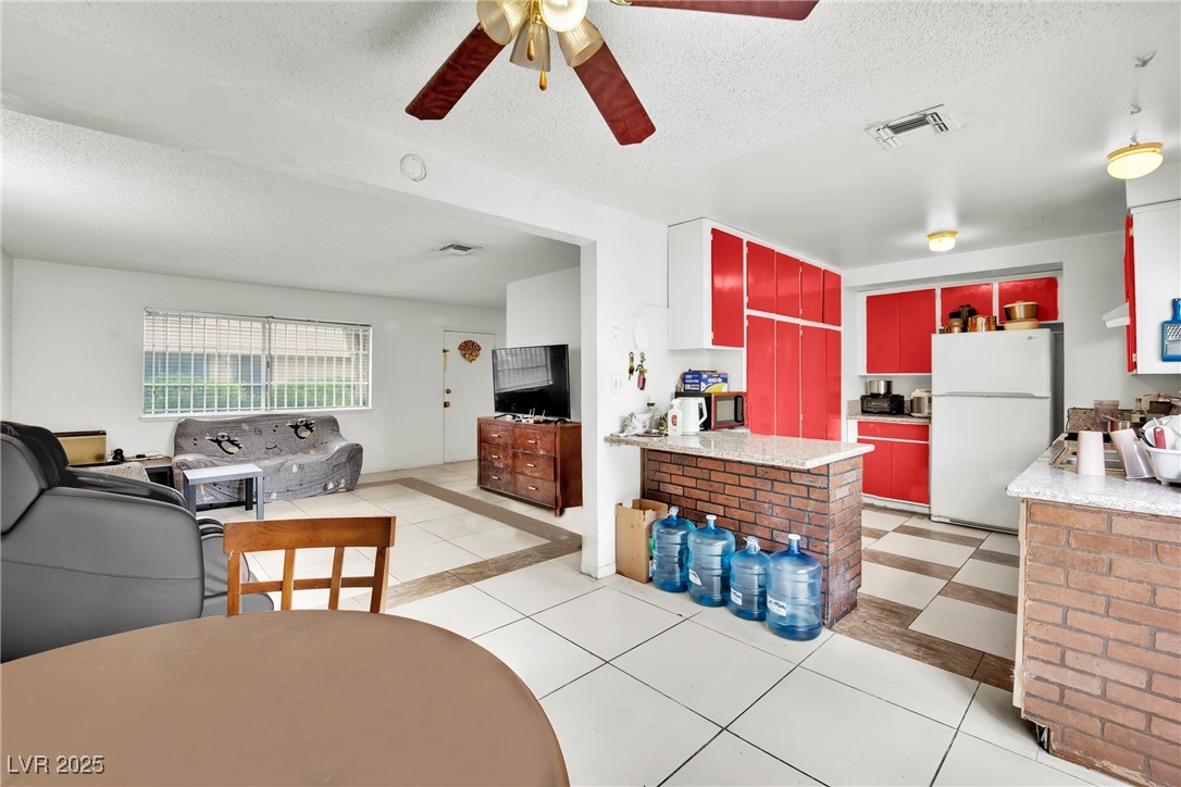 6133 Meadowgrass Lane Property Photo 11