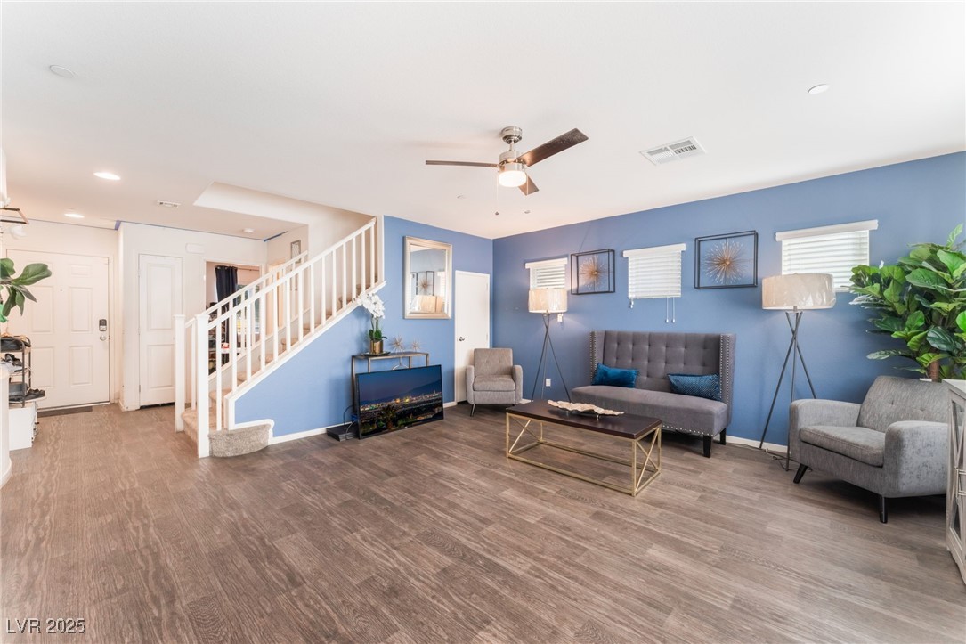 4129 Chamisa Cove Street Property Photo 3