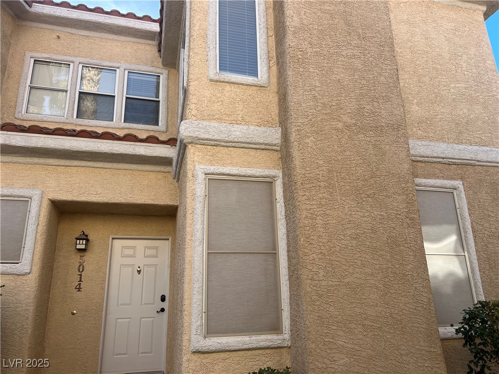 251 South Green Valley Parkway 5014 Property Photo 2