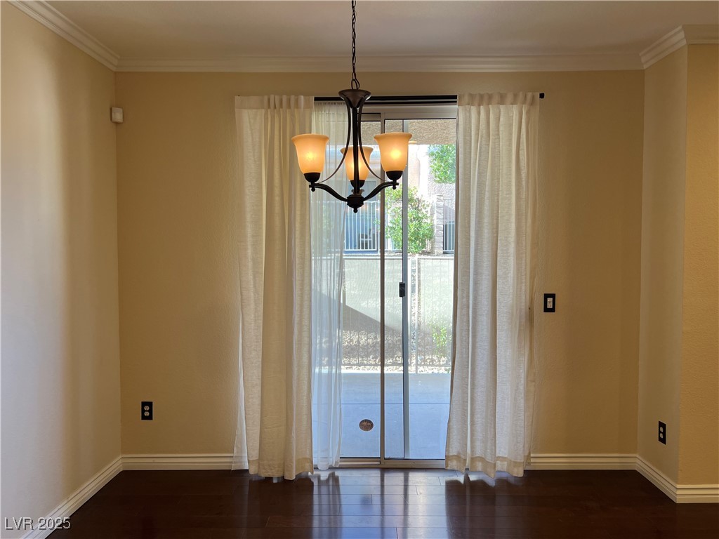 251 South Green Valley Parkway 5014 Property Photo 7