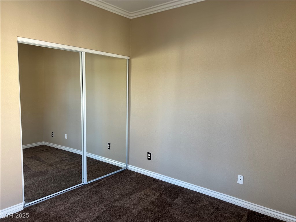 251 South Green Valley Parkway 5014 Property Photo 11