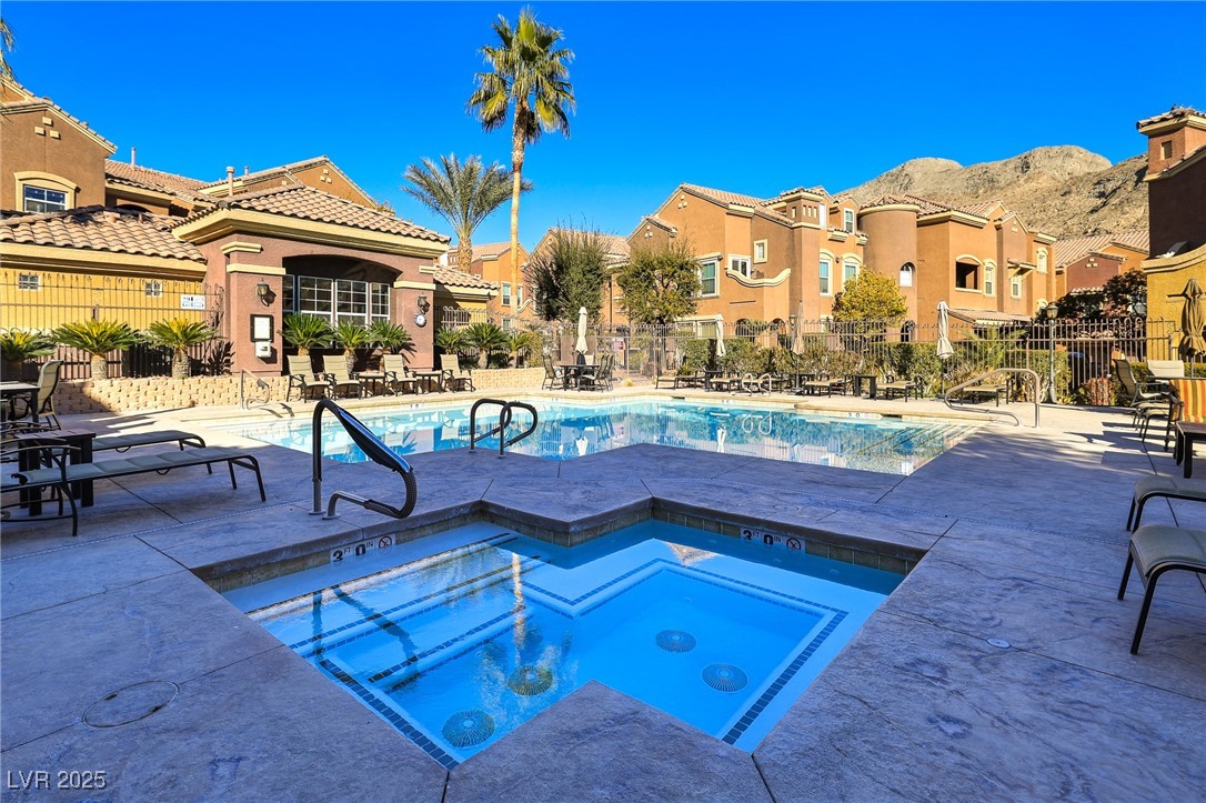 3975 North Hualapai Way 293 Property Photo 43