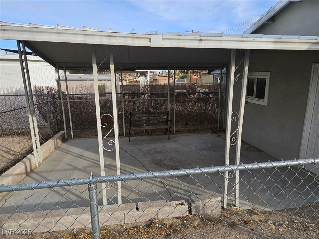 1920 Walnut Avenue Property Photo 20