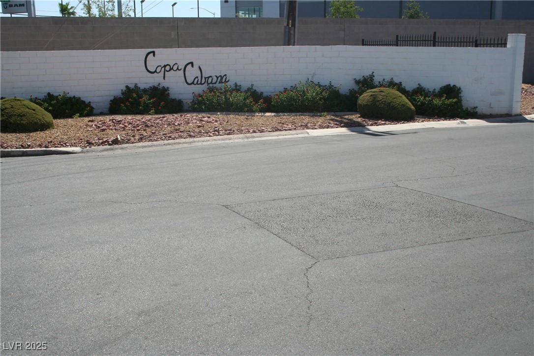 2616 Aracatuba Avenue Property Photo 4