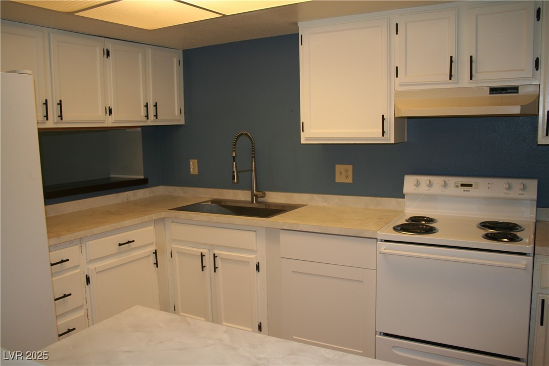 2616 Aracatuba Avenue Property Photo 18