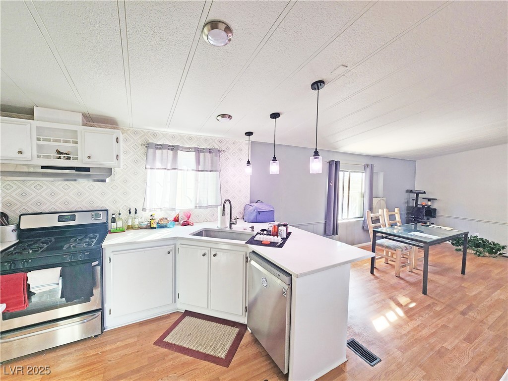 860 East Gold Point Road Property Photo 8