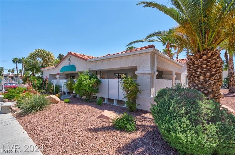 2725 South Nellis Boulevard 1140 Property Photo 12