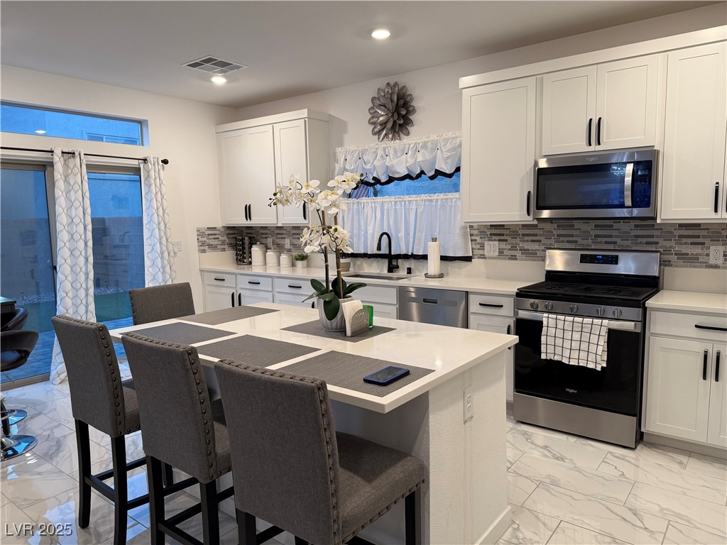 10411 Rose Palisade Street Property Photo 10