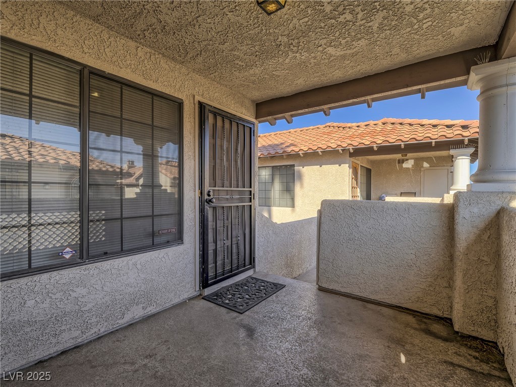 1409 Santa Margarita Street G Property Photo 2