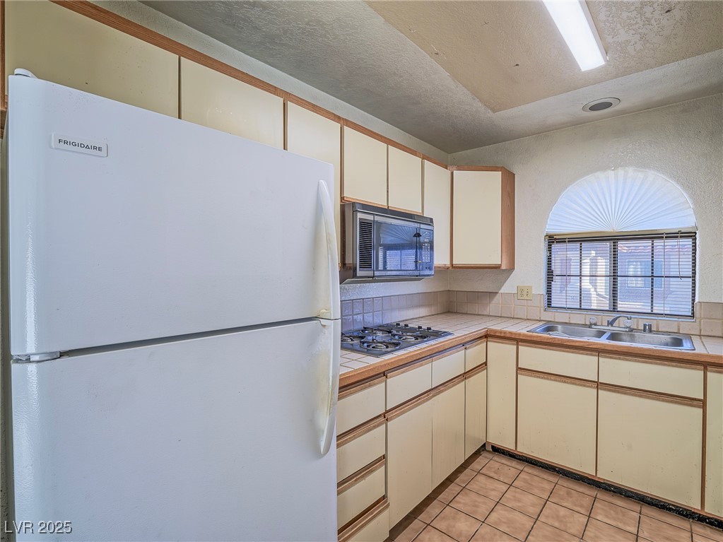 1409 Santa Margarita Street G Property Photo 7