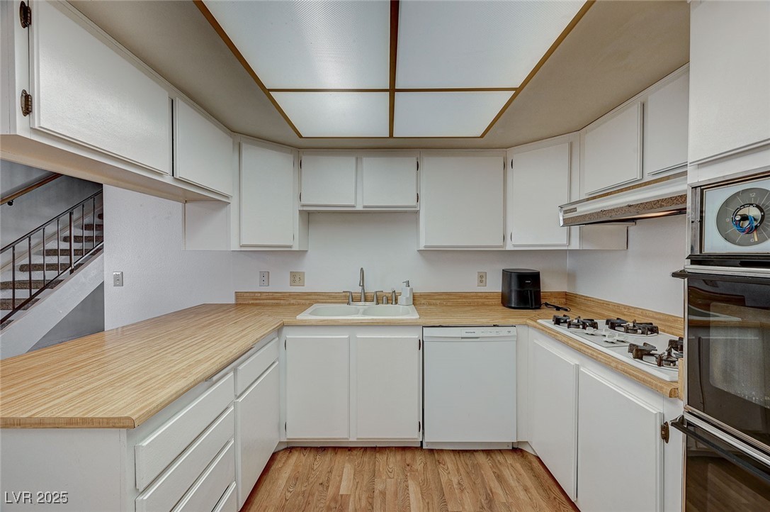 3642 Haverhill Street Property Photo 12