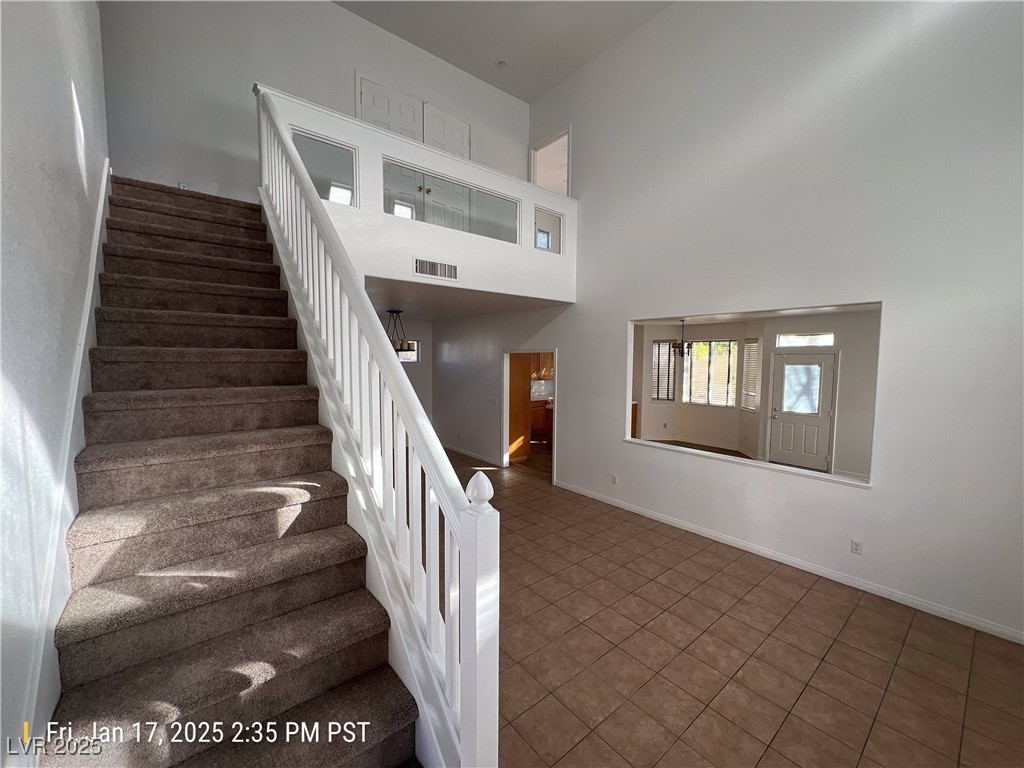 9401 Summer Rain Drive Property Photo 2