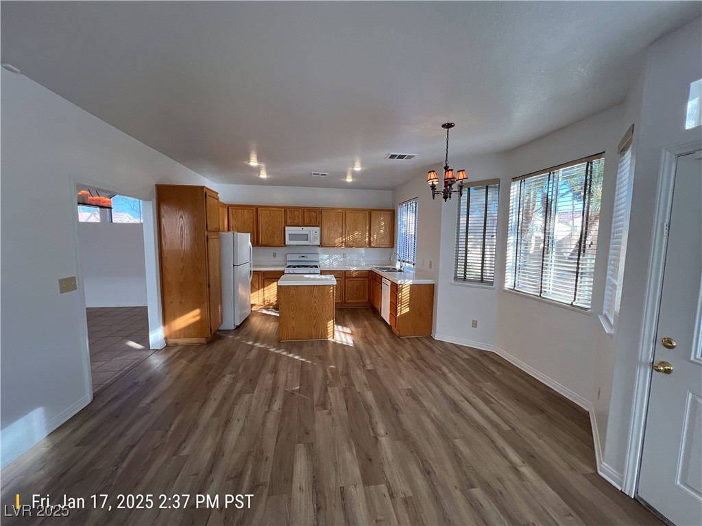 9401 Summer Rain Drive Property Photo 6