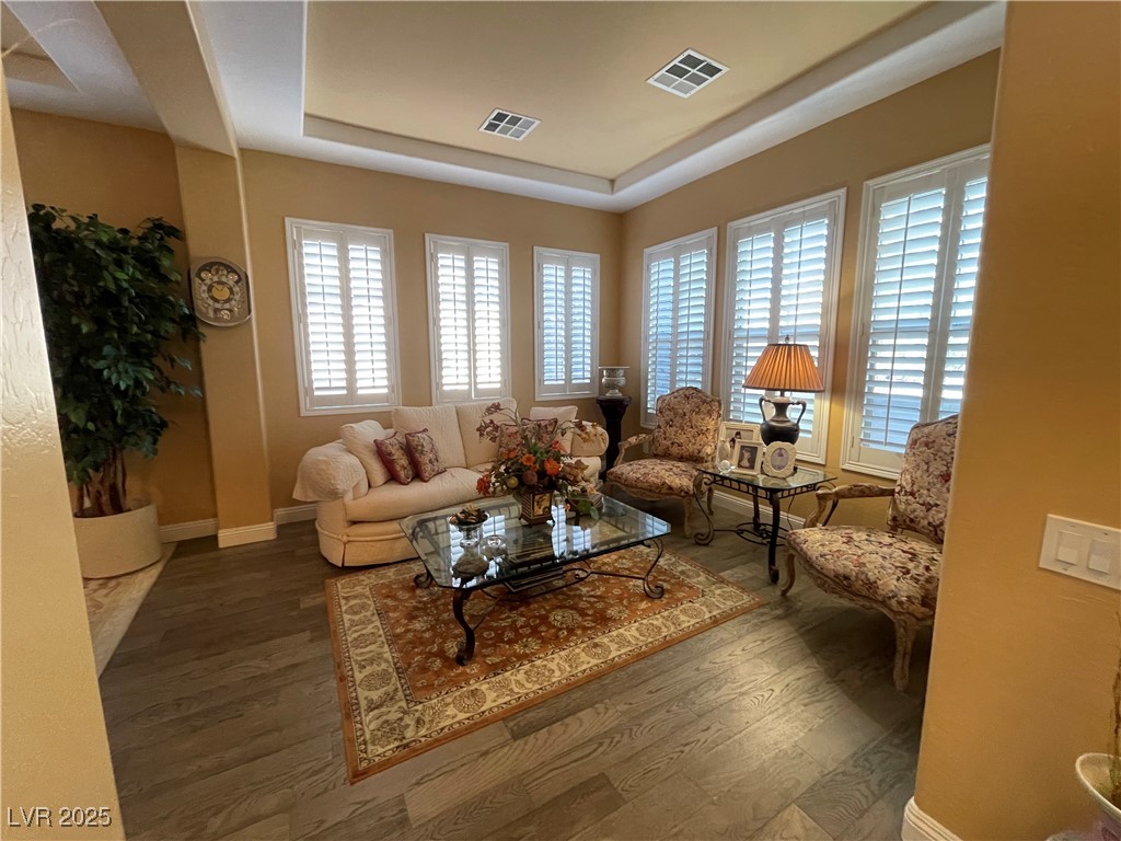 2321 Martinique Avenue Property Photo 2