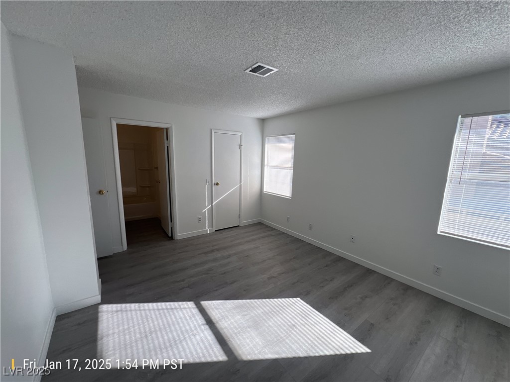 2911 Currant Lane Property Photo 10