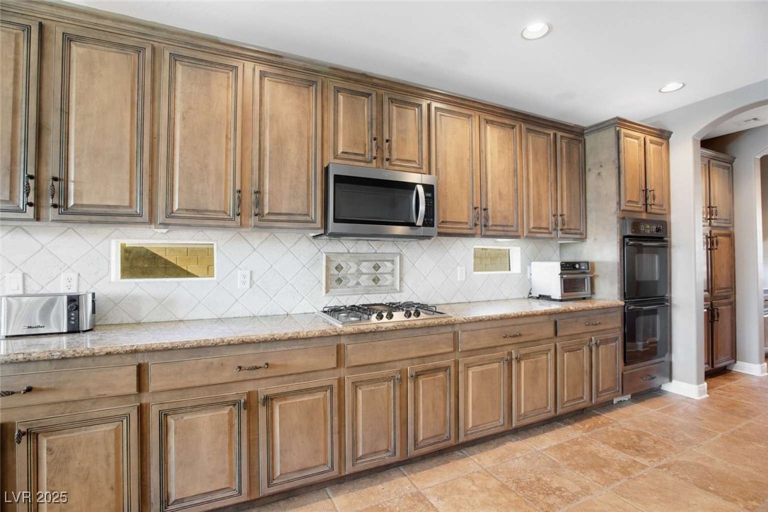 1137 Glistening Point Avenue Property Photo 7