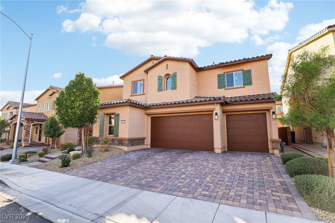 1557 Mistywood Court Property Photo 3