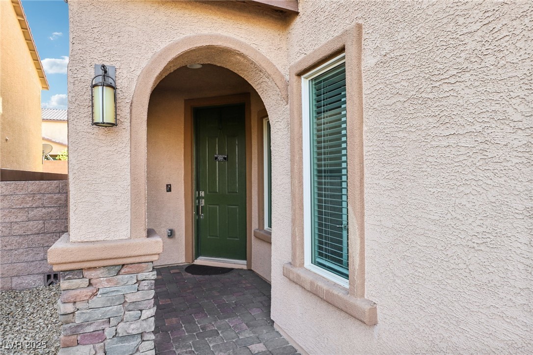 1557 Mistywood Court Property Photo 4