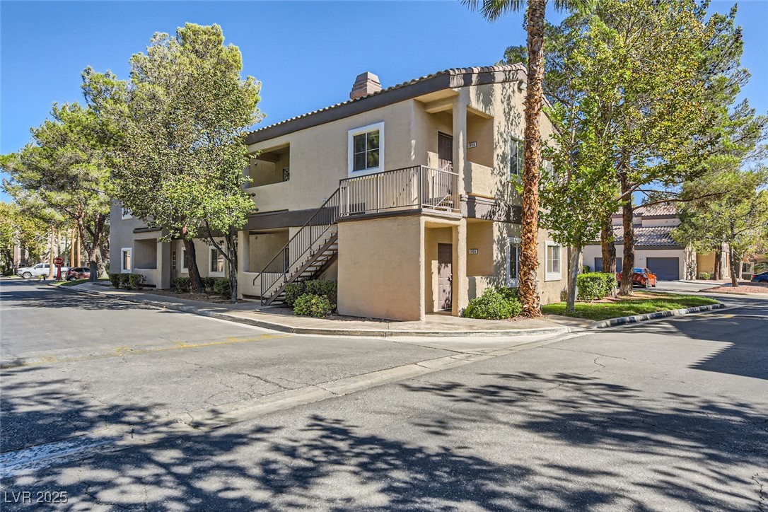 5250 South Rainbow Boulevard 2056 Property Photo 17