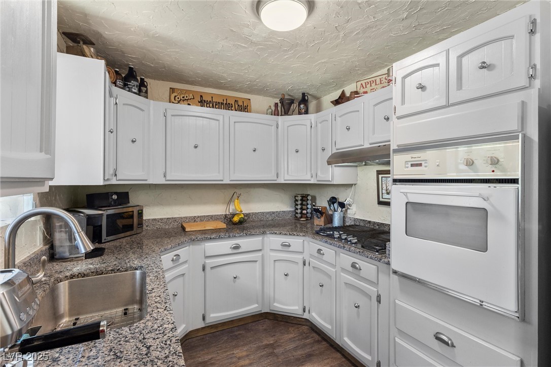 4187 Matterhorn Way Property Photo 17