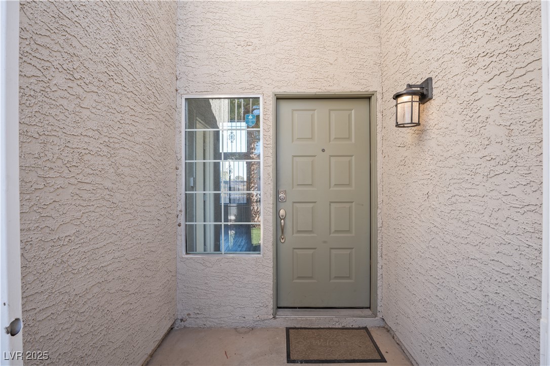 5458 Walton Heath Avenue Property Photo 4