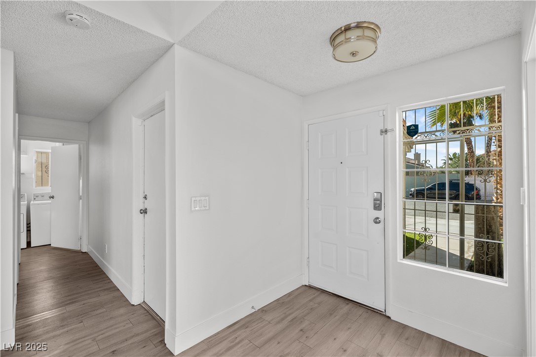 5458 Walton Heath Avenue Property Photo 16