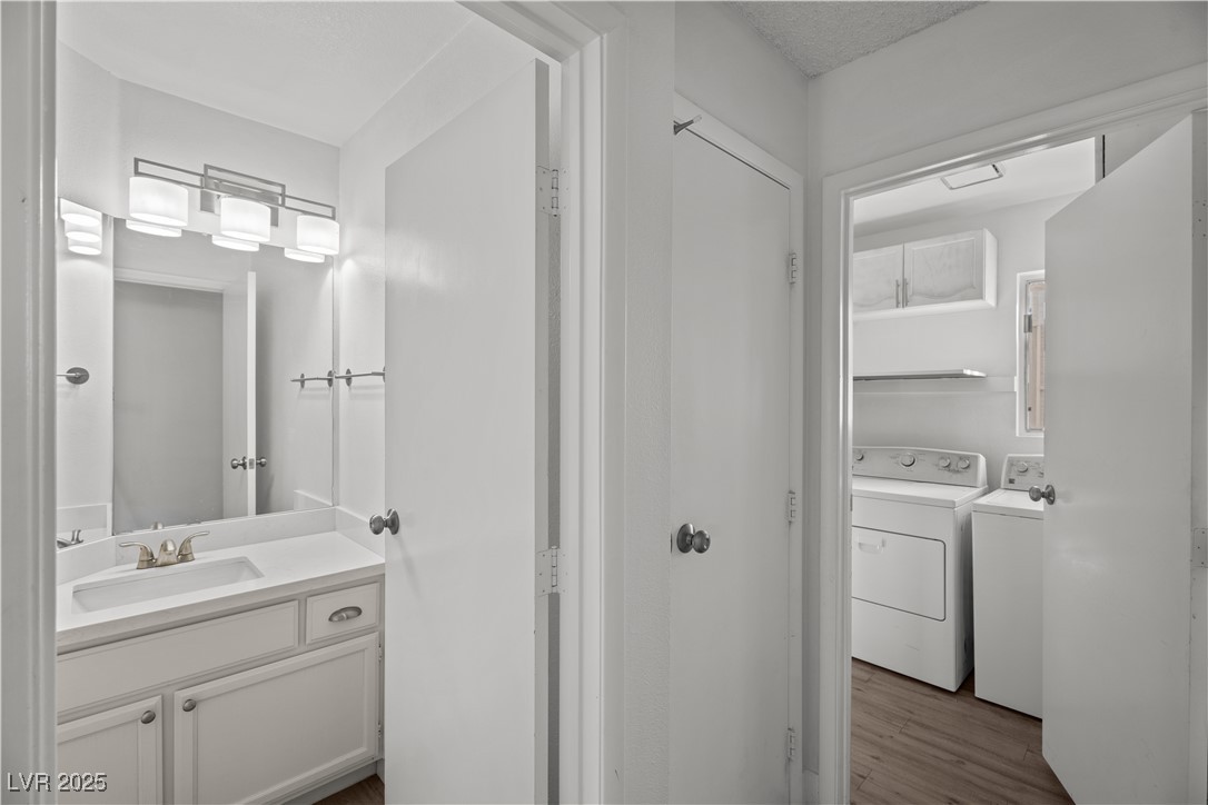 5458 Walton Heath Avenue Property Photo 17