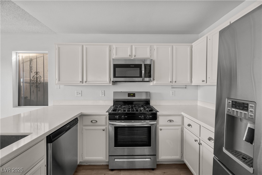 5458 Walton Heath Avenue Property Photo 32