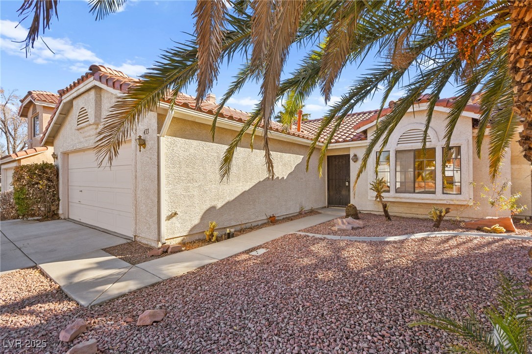 433 Old Palms Drive Property Photo 8