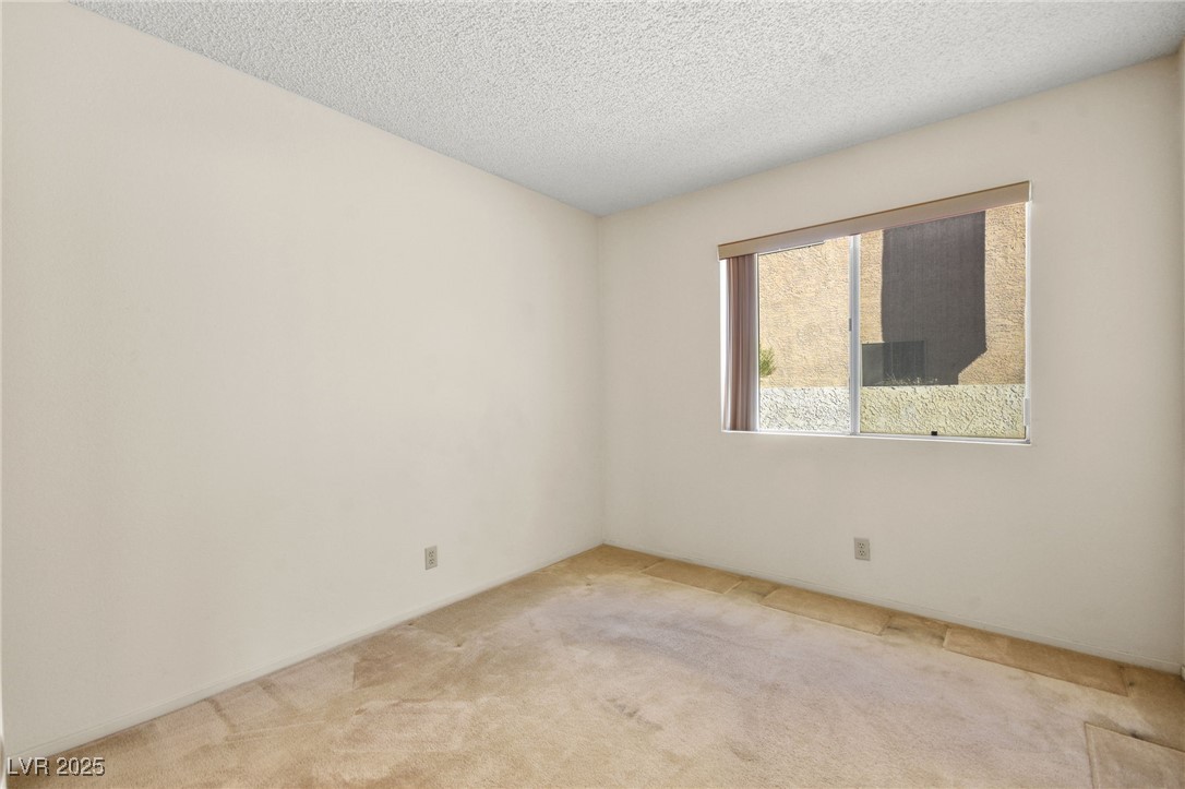 433 Old Palms Drive Property Photo 27