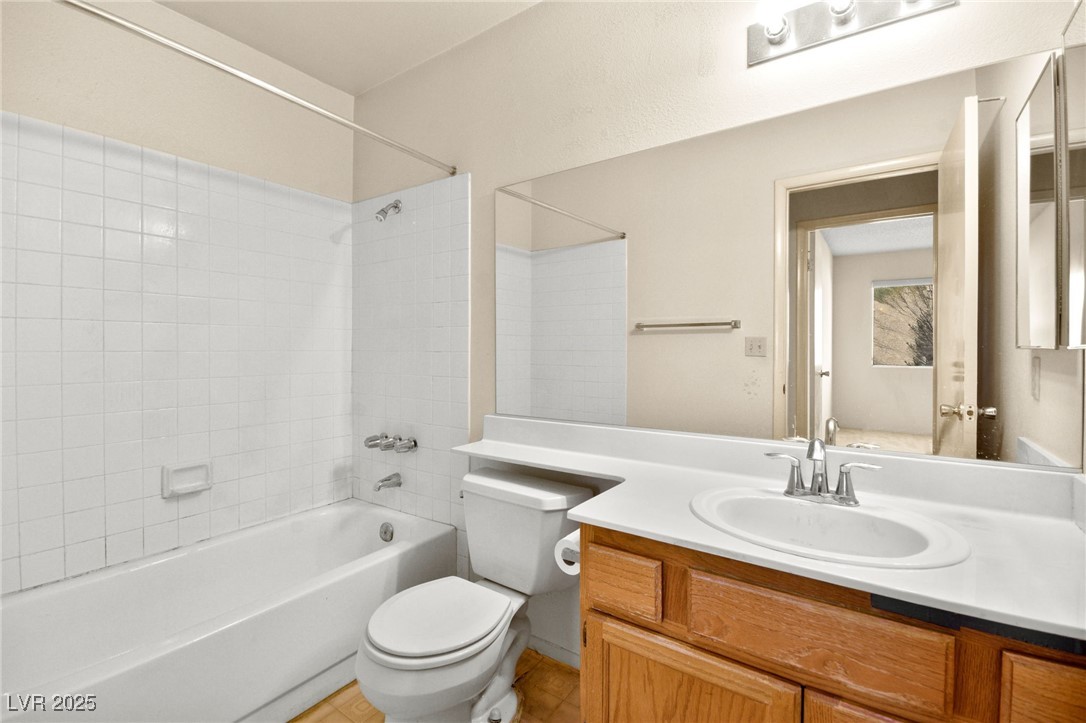 433 Old Palms Drive Property Photo 34
