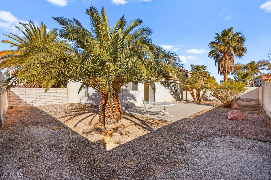 433 Old Palms Drive Property Photo 37