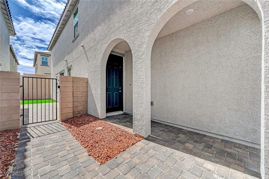 9121 Vesey Avenue Property Photo 4