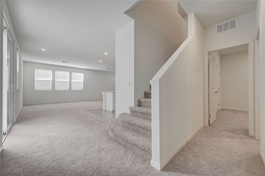9121 Vesey Avenue Property Photo 7
