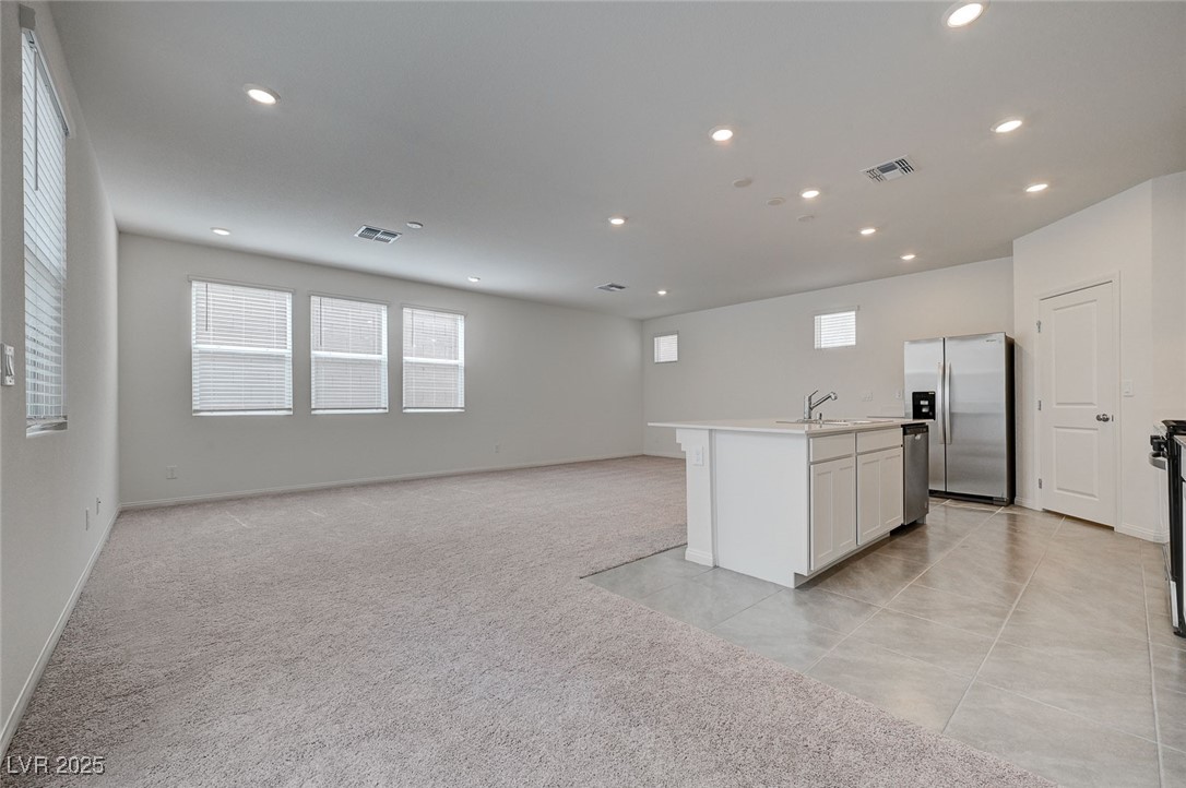 9121 Vesey Avenue Property Photo 8