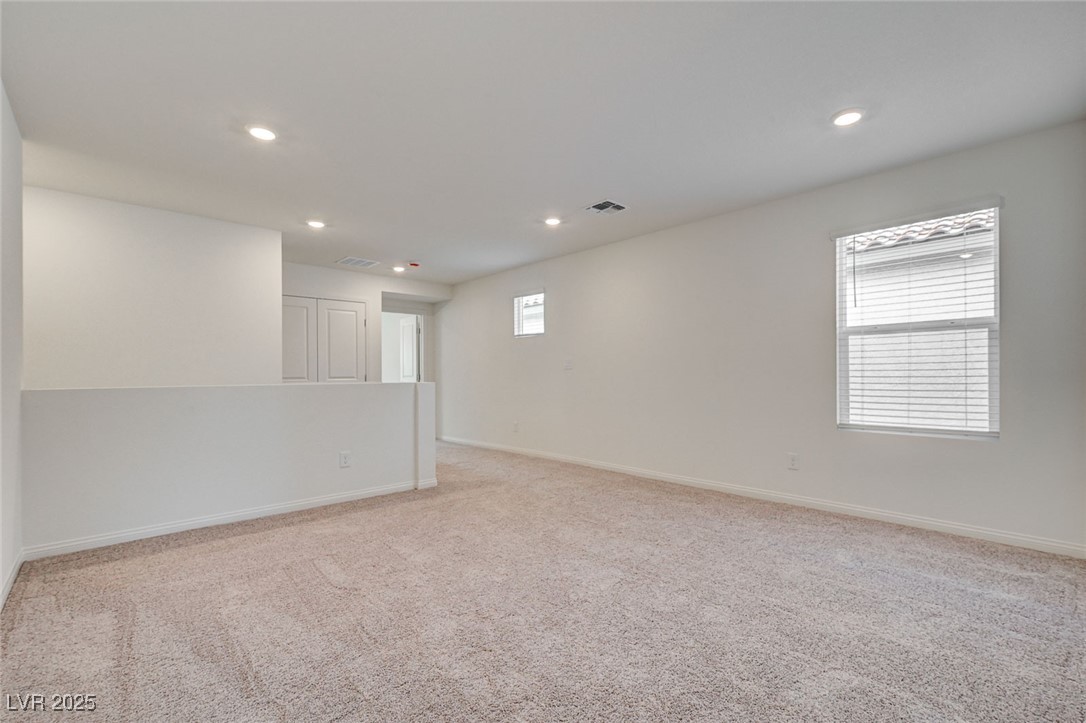 9121 Vesey Avenue Property Photo 21