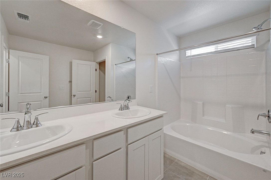 9121 Vesey Avenue Property Photo 25