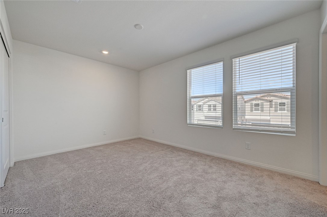 9121 Vesey Avenue Property Photo 28