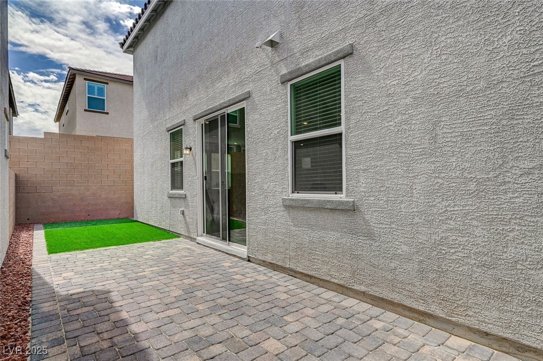 9121 Vesey Avenue Property Photo 48
