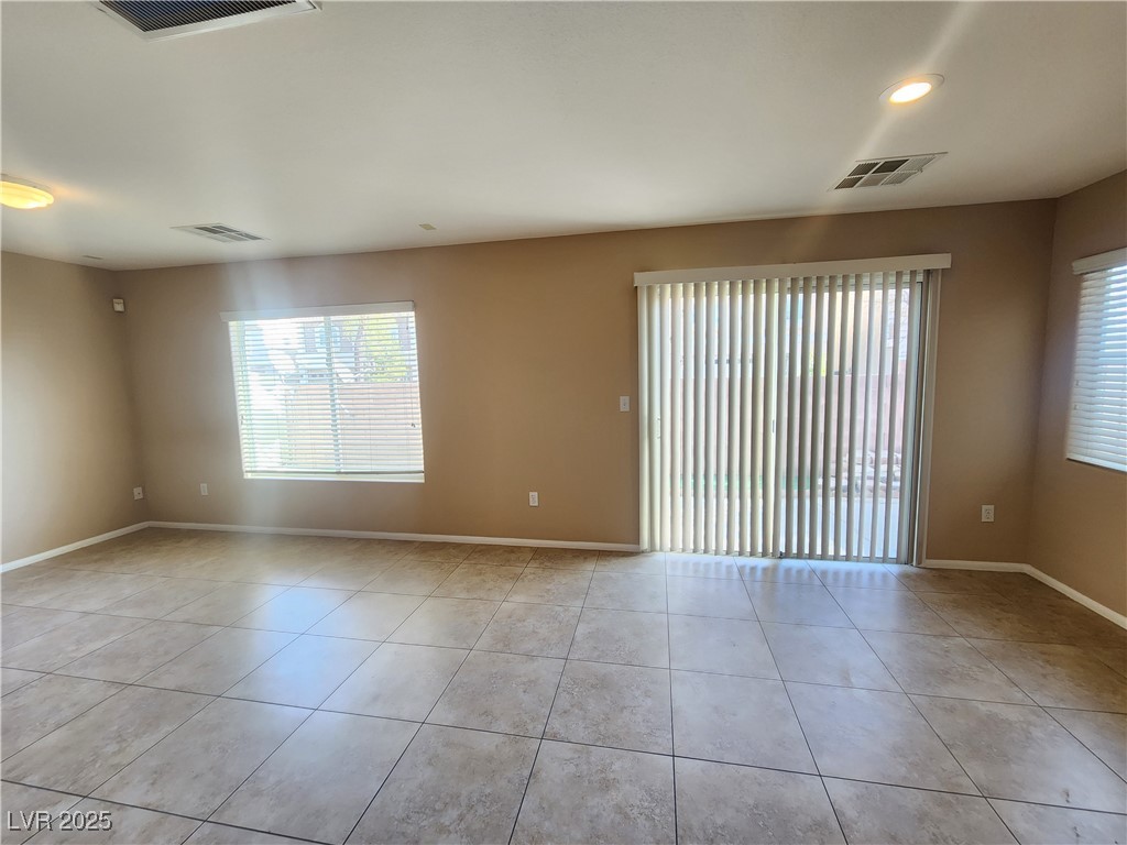 7380 Burnt Umber Street Property Photo 4