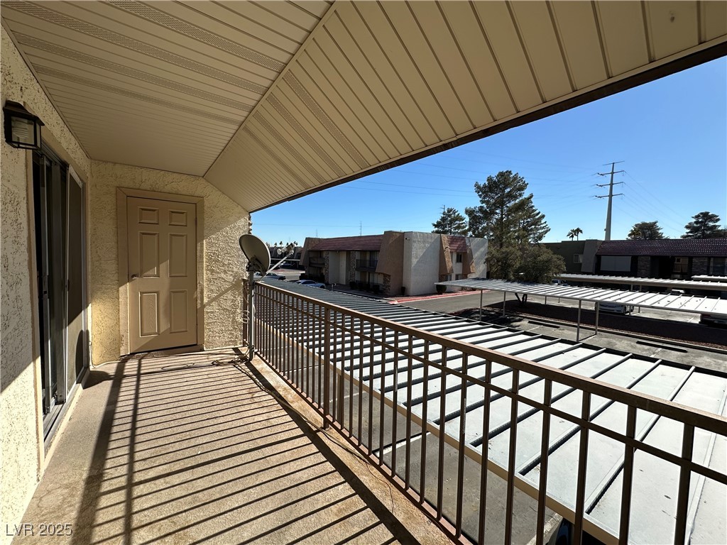 5181 River Glen Drive 172 Property Photo 13