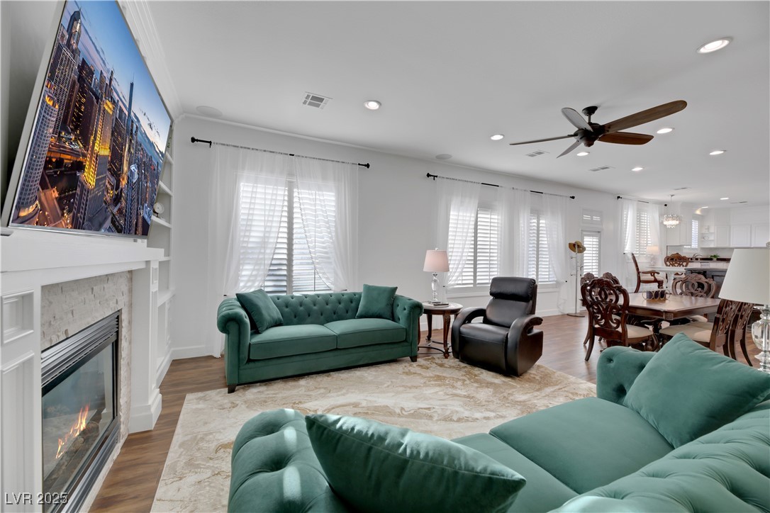 10779 Crown Court Property Photo 17
