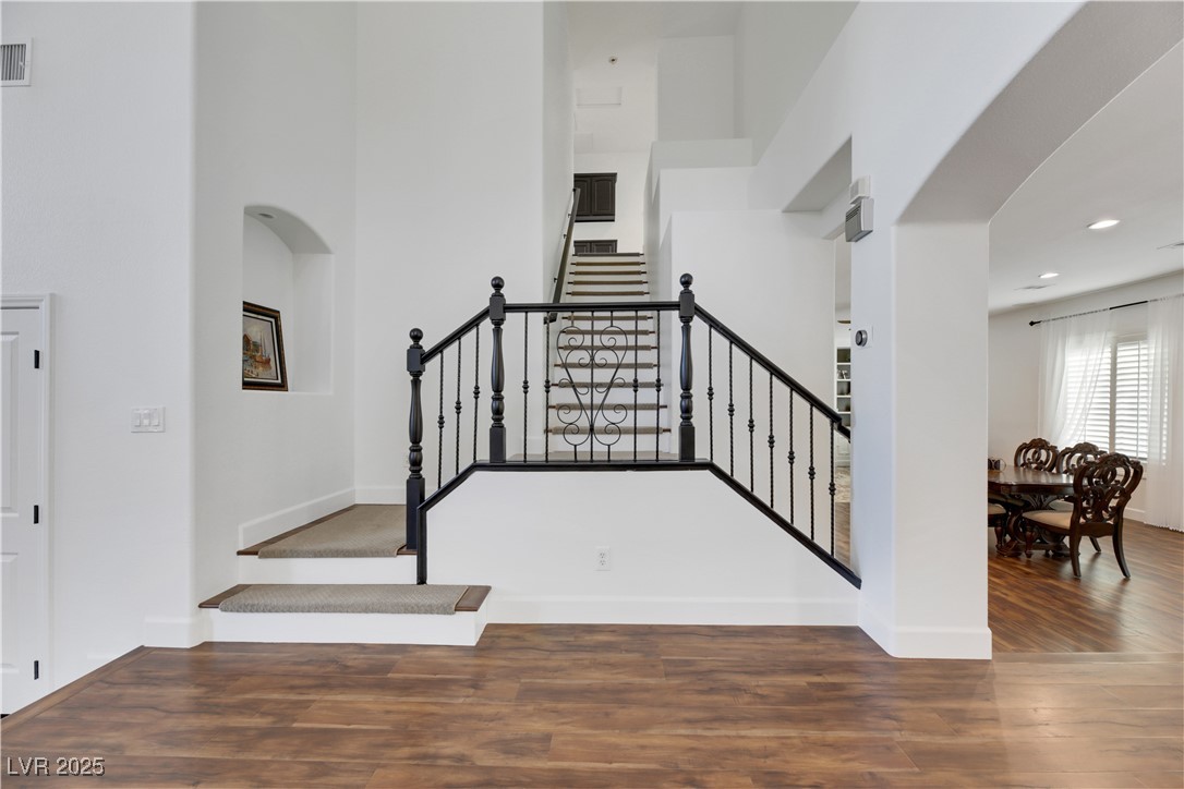 10779 Crown Court Property Photo 28