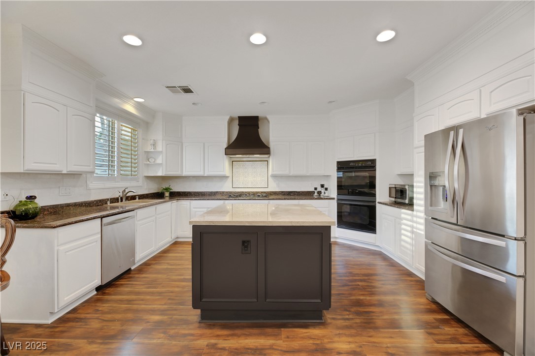 10779 Crown Court Property Photo 61