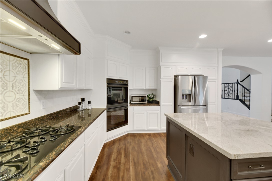 10779 Crown Court Property Photo 64