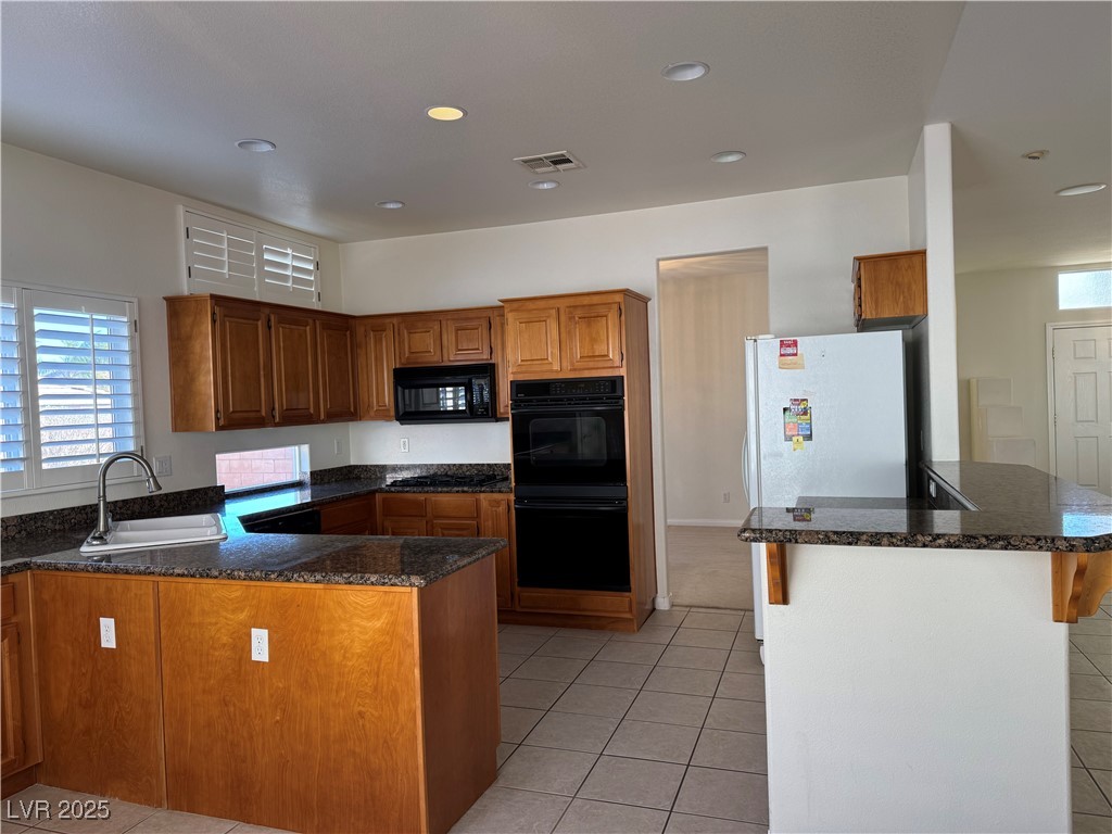 684 Blue Lake Court Property Photo 7