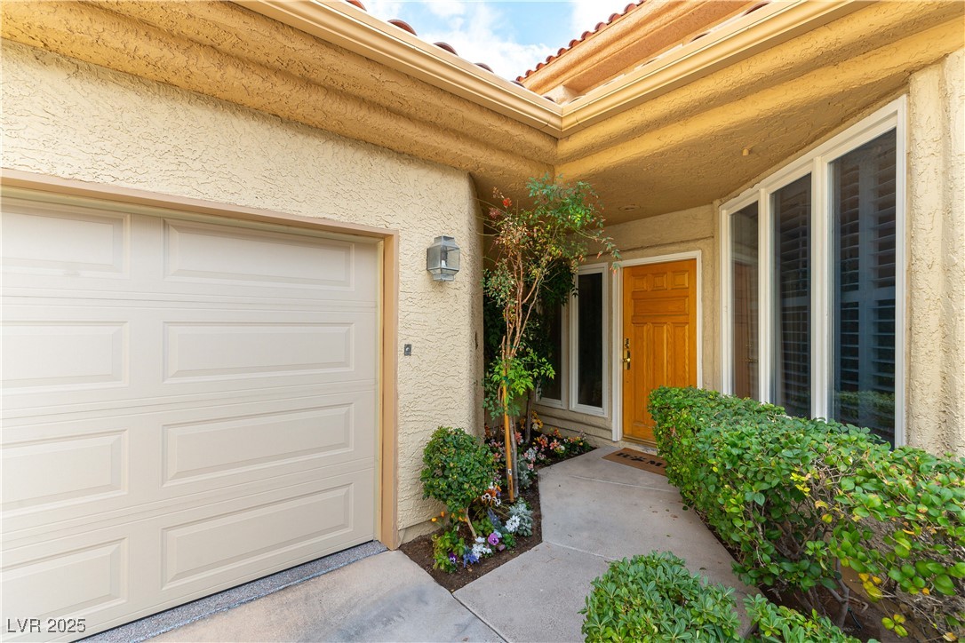 7909 Rio Rico Drive Property Photo 4