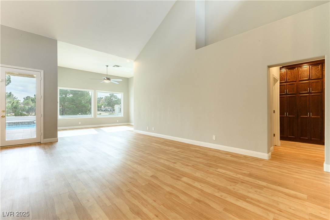 7909 Rio Rico Drive Property Photo 7