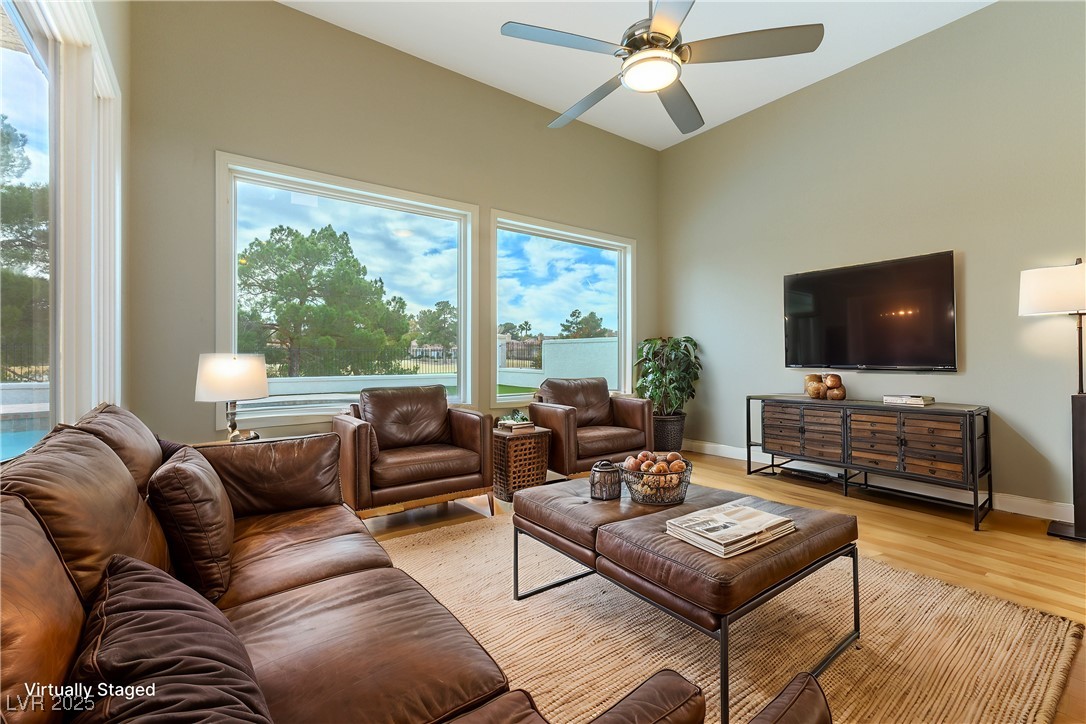7909 Rio Rico Drive Property Photo 14